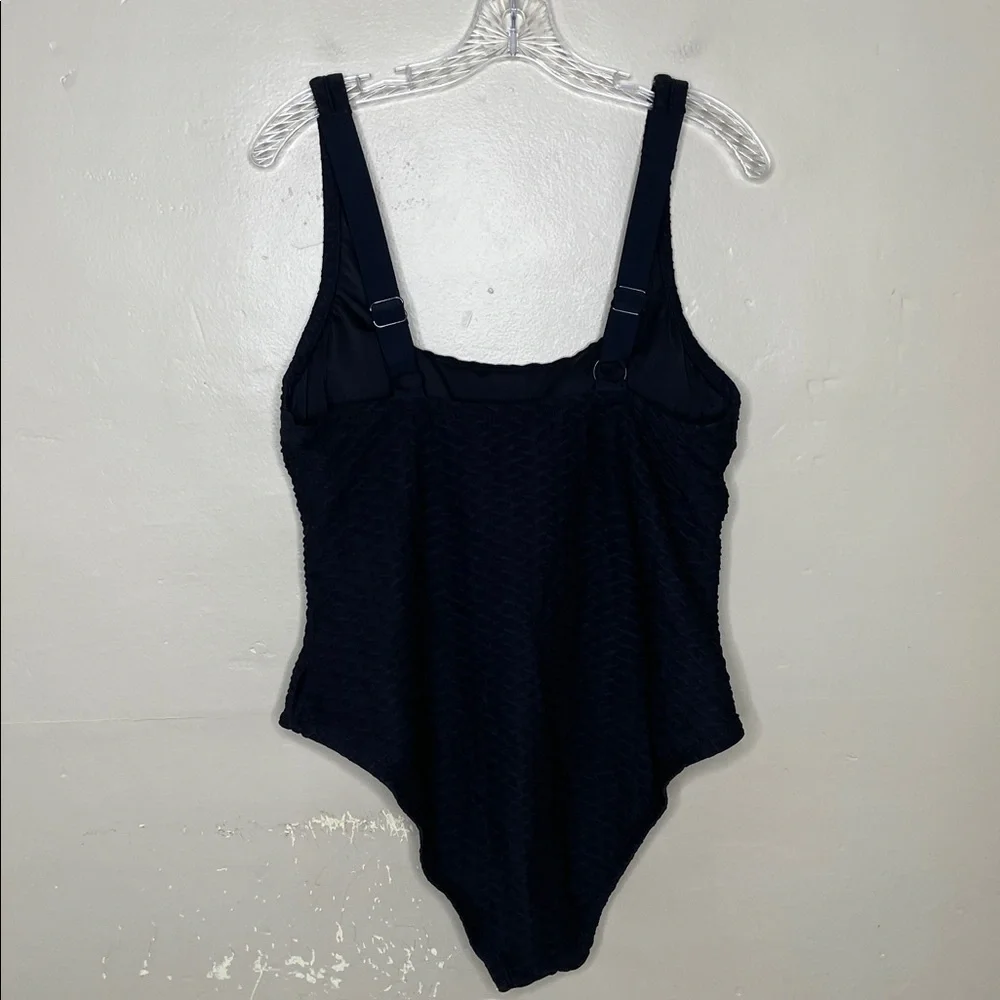 SOL BORNE Black One Piece Swimsuit High Thigh Textured Fabric Lined 1X